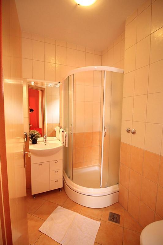 Apartments Stina เซเกต วรันยีชา ภายนอก รูปภาพ