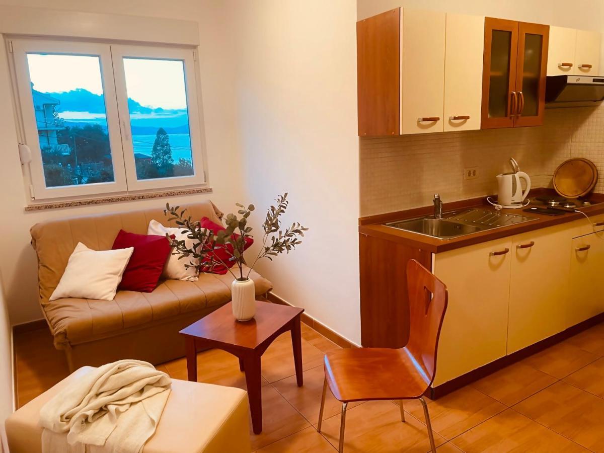 Apartments Stina เซเกต วรันยีชา ภายนอก รูปภาพ